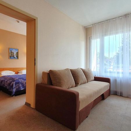 Good Stay Eiropa Hotel Economy Jūrkalne المظهر الخارجي الصورة