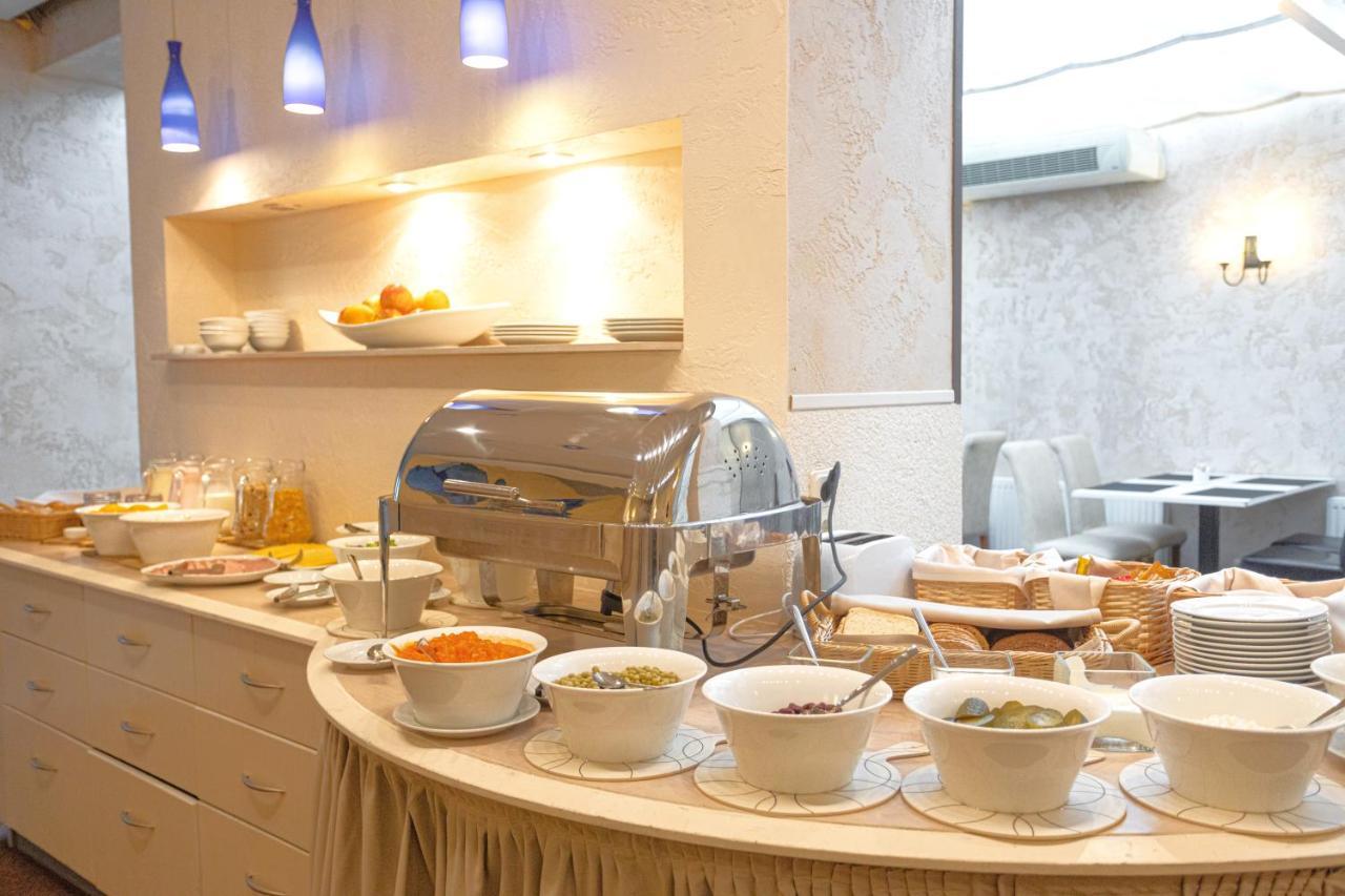 Good Stay Eiropa Hotel Economy Jūrkalne المظهر الخارجي الصورة