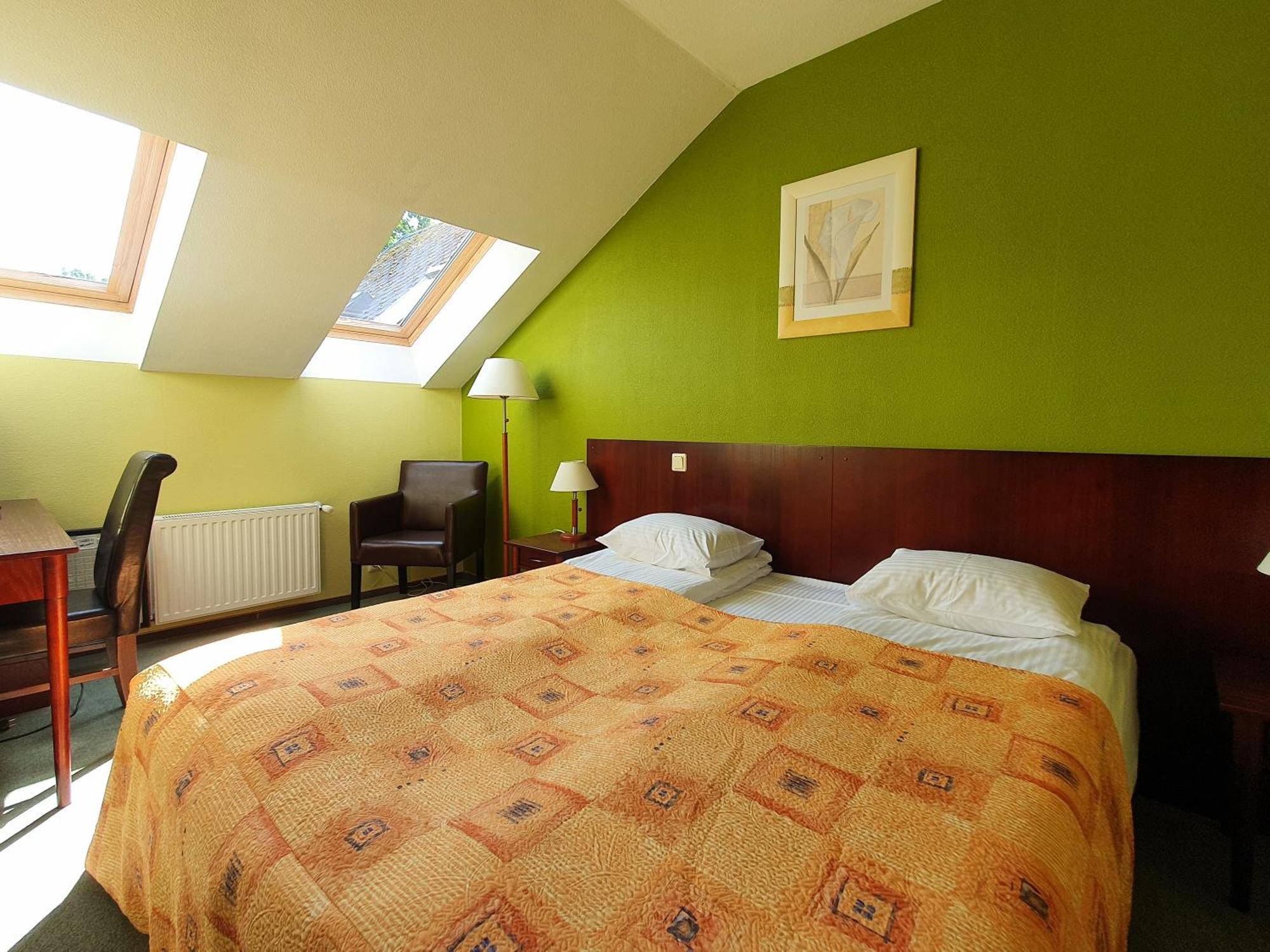 Good Stay Eiropa Hotel Economy Jūrkalne المظهر الخارجي الصورة