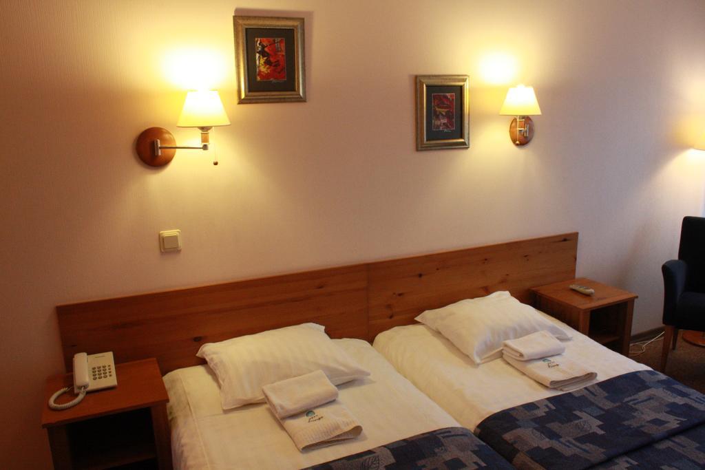 Good Stay Eiropa Hotel Economy Jūrkalne الغرفة الصورة