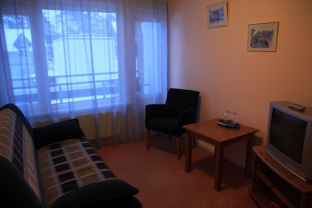 Good Stay Eiropa Hotel Economy Jūrkalne الغرفة الصورة