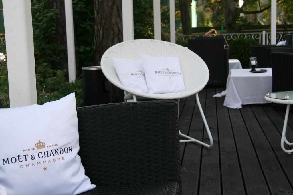 Good Stay Eiropa Hotel Economy Jūrkalne المظهر الخارجي الصورة